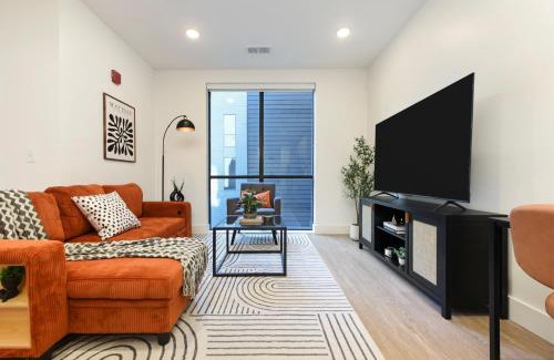 East Liberty Apartamento | LUX Studio King Bed Free Parking Gym New