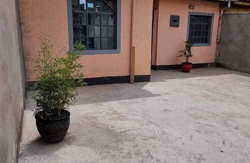 Nairobi Casa | Lux Suites 2 Bedroom Donholm Bungalow