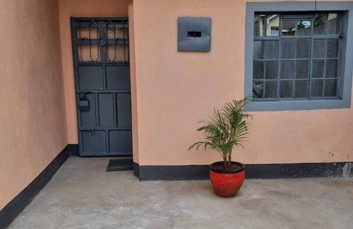 Nairobi Casa | Lux Suites 2 Bedroom Donholm Bungalow