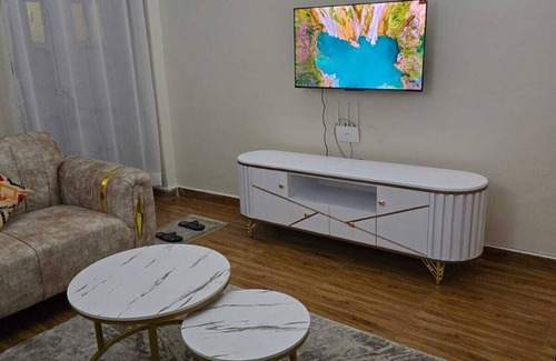 Nairobi Apartamento | Lux Suites Astrol Apartments Garden City