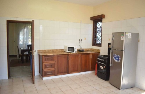 Shanzu Apartamento | Lux Suites Dofils Sunset Apartments