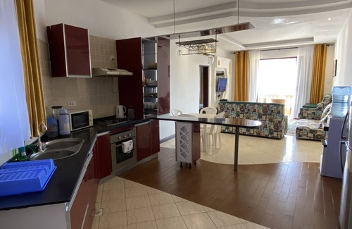 Shanzu Apartamento | Lux Suites Eden Seafront Apartments