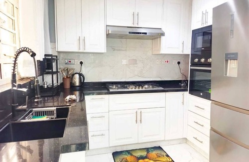 Nairobi Apartamento | Lux Suites Grandville Apartments