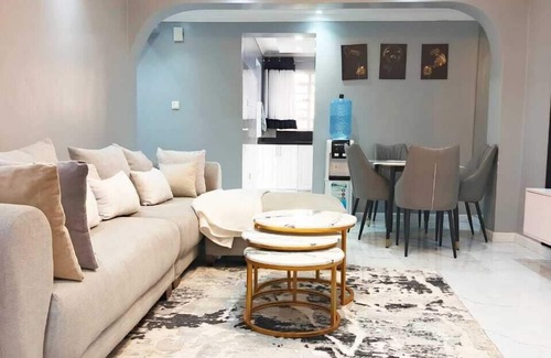 Nairobi Apartamento | Lux Suites Grandville Apartments
