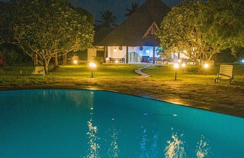 Diani Beach Cabaña | Lux Suites Kivulini Cottages Diani