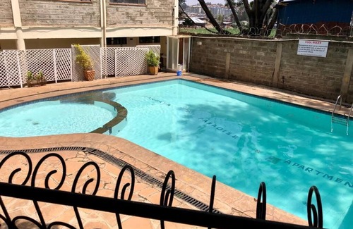 Nairobi Apartamento | Lux Suites Langata Paradise Apartments