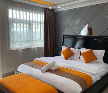 Hospital Apartamento | Lux Suites Nakuru VIP Suites on FULL BOARD