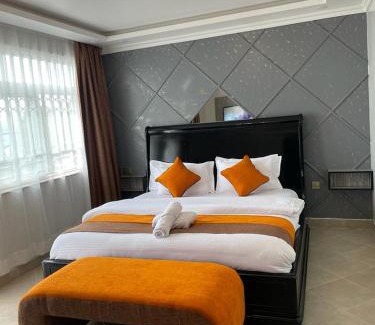 Hospital Apartamento | Lux Suites Nakuru VIP Suites on FULL BOARD