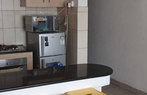 Riruta Apartamento | Lux Suites zahara Gardens Apartments