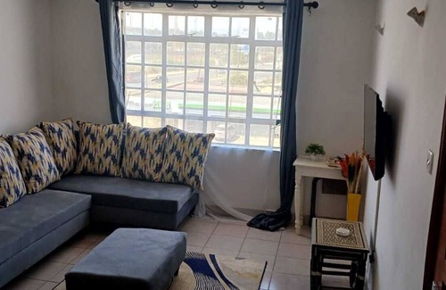 Riruta Apartamento | Lux Suites zahara Gardens Apartments