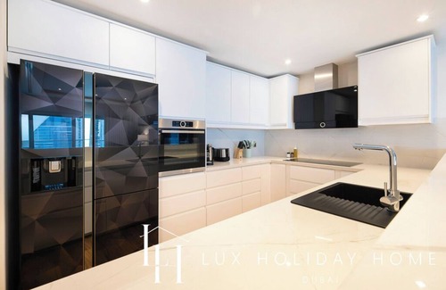 Jumeirah Lake Towers Apartamento | LUX The Bonnington JLT Suite