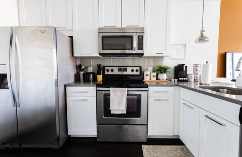 Lenox Apartamento | *Lux* Upscale 💫 Buckhead Self Check-in & private balcony