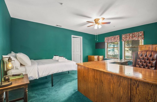 Wrightwood Casa | Luxary Castle & SPA near Skiing Resort