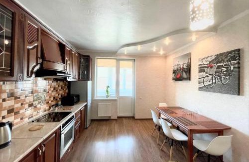 Svyatoshyns'kyi District Apartamento | LuxCityApart on Olievskaya