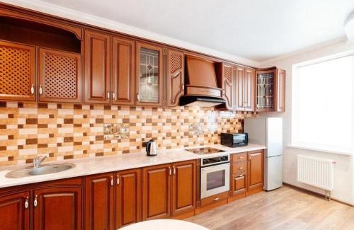 Svyatoshyns'kyi District Apartamento | LuxCityApart on Olievskaya