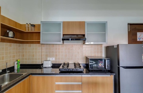 Saunta Vaddo Apartamento | Luxe 1bhk w Pool Sauna 1km to the Beach