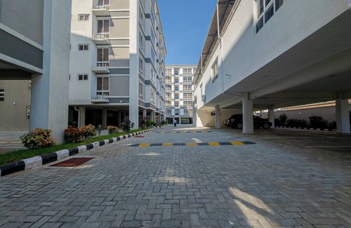 Ikoyi Apartamento | Stylish 1BR in Ikoyi Steady Power Pool Fast WiFi Rooftop
