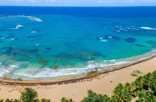 Vilomar Apartamento | Luxe 2 Bd Penthouse w Oceanview on BeachLuquillo