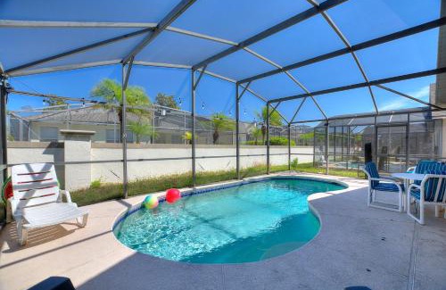 Haines City Casa | Luxe 3BR 2BA Oasis with Pool & Designer Touches, Disneyland, Legoland