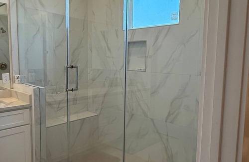 North Houston Apartamento | Luxe 3BR for Families Nurses and Group