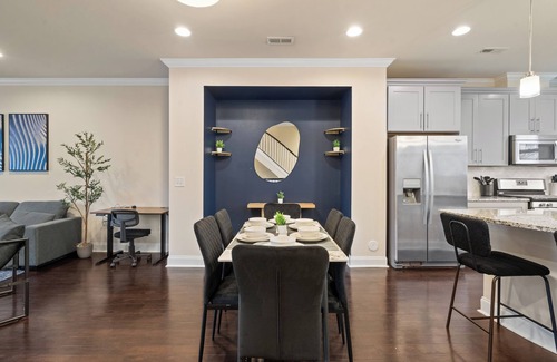 Charlotte Casa | Luxe 3BR Townhouse in Camp North End