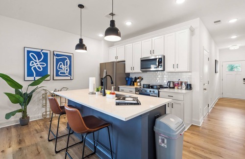 Paw Creek Casa | Luxe 3BR Townhouse Mins to Uptown CLT