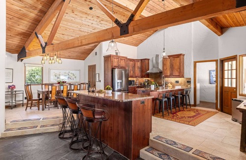 Atascadero Casa | Gorgeous 5-bedroom, sleeps 12, centrally located, spa, pool, spacious & relaxing