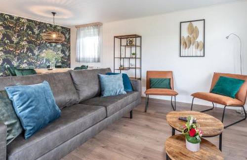 Baarland Chalet De Esquí | Luxe 5-persoons chalet op familiecamping