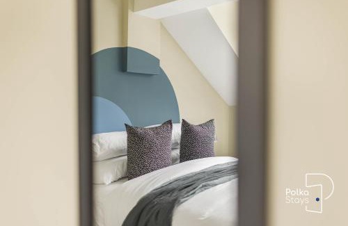 South Shore Apartamento | Luxe Ami Tran Spacious Penthouse by PolkaStays