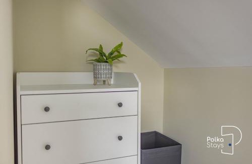 South Shore Apartamento | Luxe Ami Tran Spacious Penthouse by PolkaStays