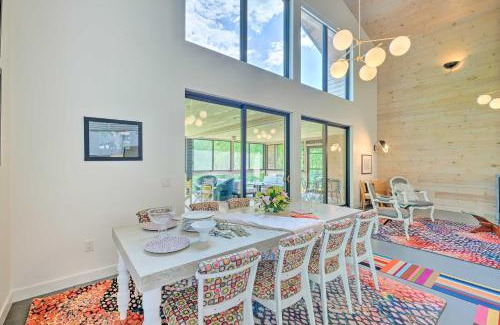 Salem Casa | Luxe and Modern Home 30 Mi to Saratoga Springs!