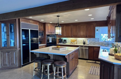 Lakeport Casa | Luxe and Spacious Lake Gem ~ Hot Tub ~ Games ~ Views ~ Fire Pit