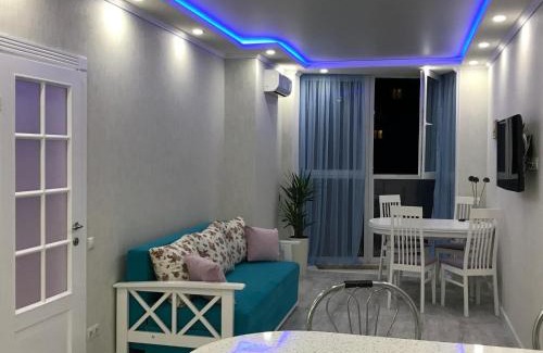 Pozniaky Apartamento | Luxe Apartment on Drahomanova