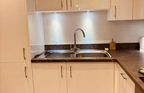 Marlborough Apartamento | Luxe Apartment - Stylish 2 Bedroom Apartment