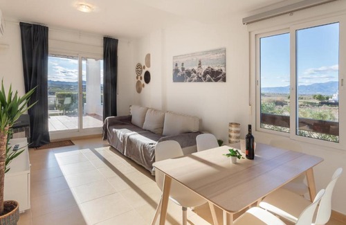 Alhama de Murcia Apartamento | Luxe apartment with beautiful view