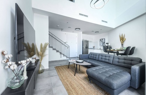 Tel Aviv Apartamento | Luxe Apt in Top Tel Aviv Neighborhood