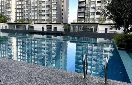 Kajang Apartamento | LUXE Blok A1 3BR Savanna Suite @ Southville Bangi