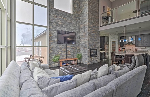 Brian Head Apartamento | Luxe Brian Head Escape w/ Hot Tub & Mtn Views