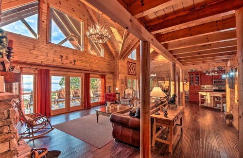 Mineral Bluff Casa | Luxe Cabin | Hot Tub, Deck, Views, Near Blue Ridge
