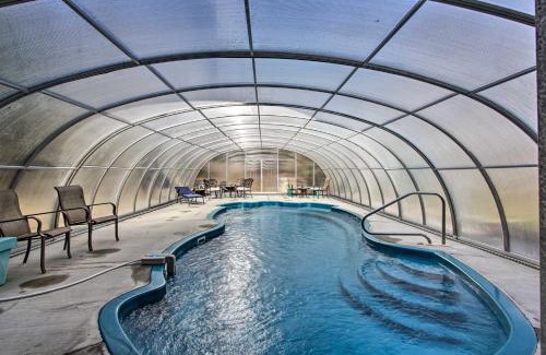 Sevierville Casa | Luxe Cabin with Covered Pool and Smoky Mountain Vistas