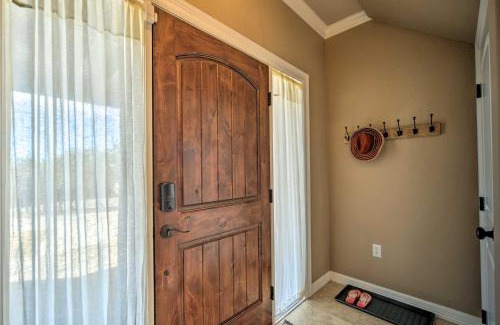 Canyon Lake Casa | Luxe Canyon Lake Home with Gorgeous Lake Views!