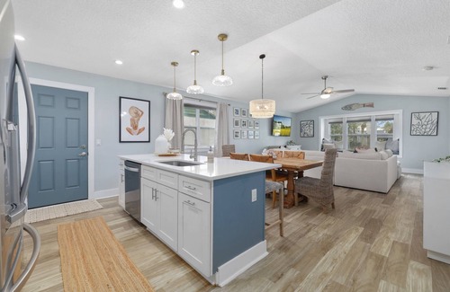 Jacksonville Beach Casa | Luxury Beach Estate 2 Heated Pools, Game Room