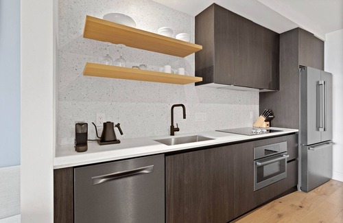 Rainey Street Historic District Condominio | Luxe Condo in Downtown Austin