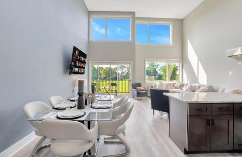 Birmingham Apartamento | Luxe Condo Overlooking Park