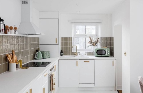 South Charlton Casa | Luxe Design - Grade II Cottage - Heart of Alnwick