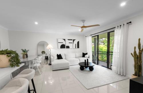 Mermaid Beach Apartamento | Luxe Escape & Family Attractions