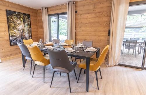 Le Chambon-sur-Lignon Casa | Luxe et confort au bord du golf - 8 pers, spa privé, piscine, salle de sport, nombreuses activités - FR-1-582-380
