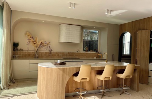 Brunswick East Casa | Luxe Family-sized home w Pool