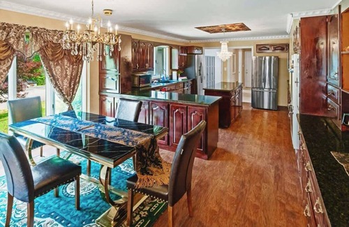 Andover Casa | LUXE: Gated Mansion - Basketball Court, Movie Theater, Acreage
