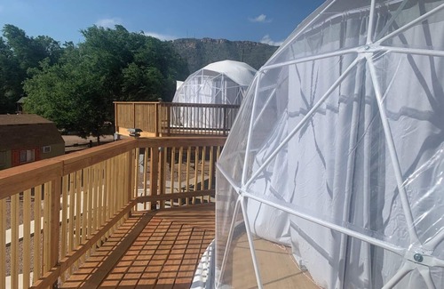 Canon City Casa | Luxe Glamping Dome Queen Bed Deck Views Near Royal Gorge Bridge & Park